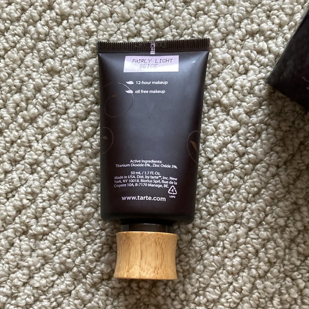 Tarte Amazonian Clay Full Coverage Foundation Fairly Light Beige 12 hr Like New